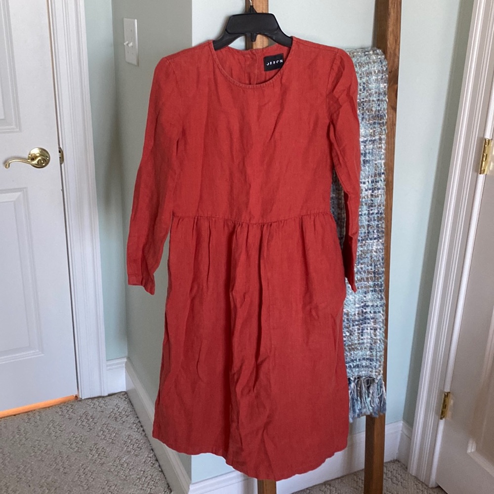Elegant Red Midi Dress